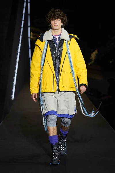 Look 13